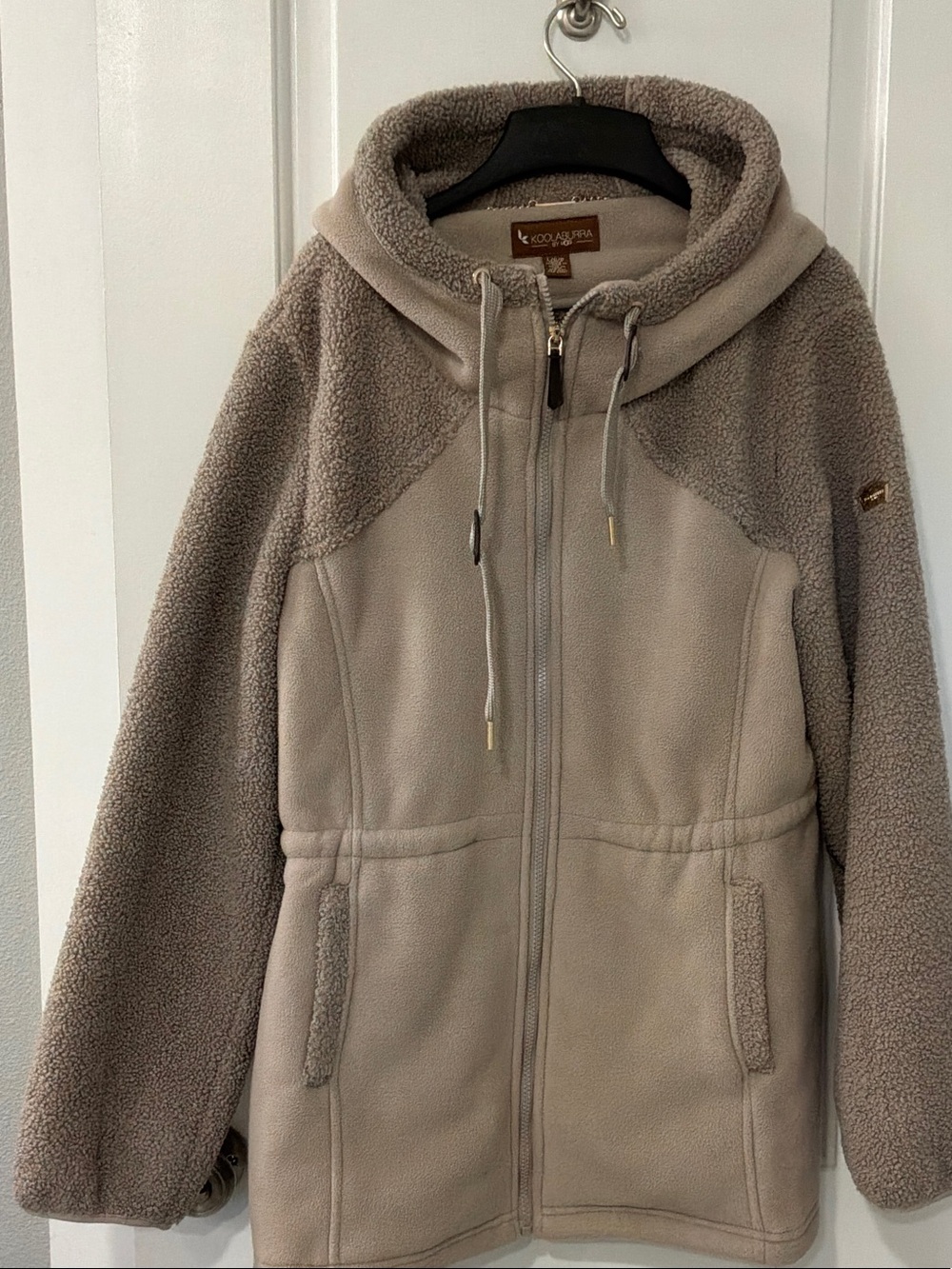 Kookaburra by UGG Women's Hooded Teddy Fleece Jacket in Taupe